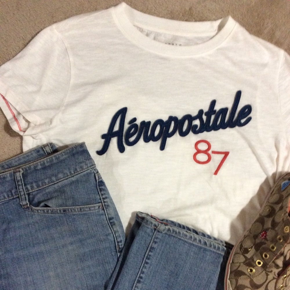 Aeropostale White T-Shirt Size XL EUC